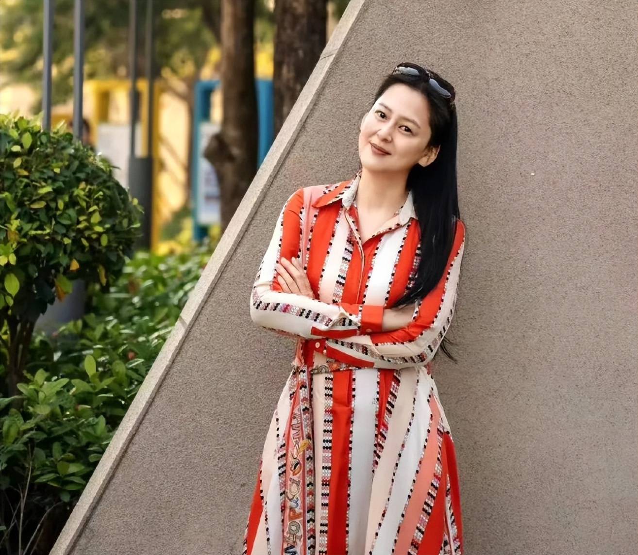 《我的后半生》制片人黄澜:45岁气质满满,还是两个孩子的妈妈