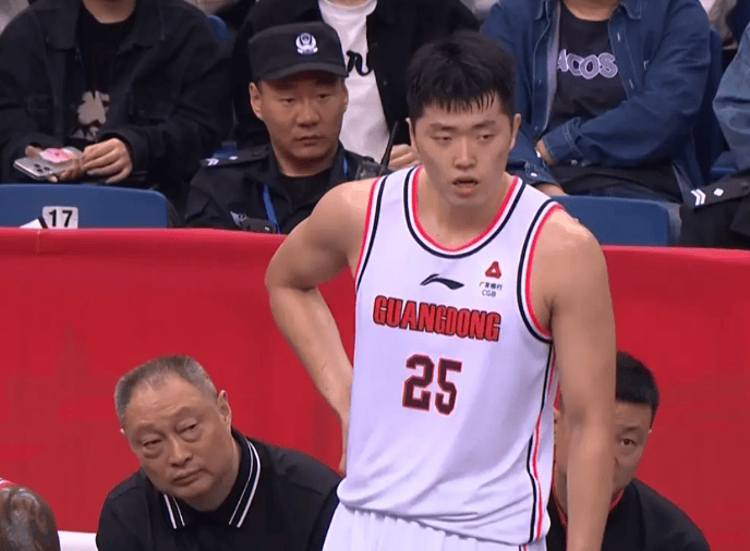 备战玄机！潘江赛前一决定成胜负关键，杜锋赛后苦笑说明一切