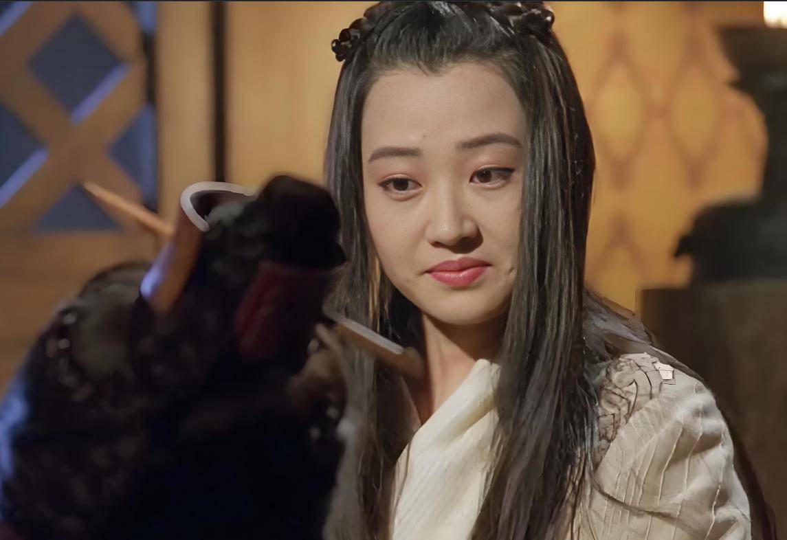 美貌与实力并存:许晴凭什么成为华语影坛的不老神话?