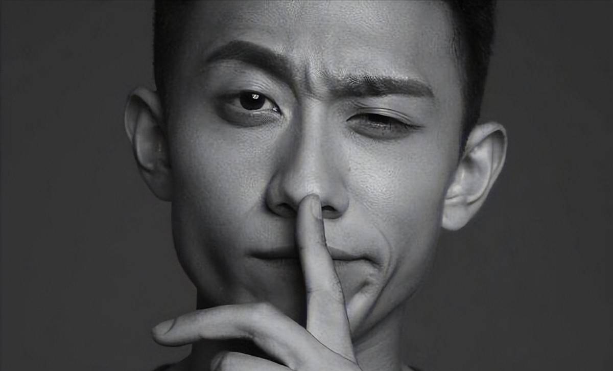 杨紫花了十五年才摆脱"小雪"标签,而张一山似乎陷入了更深的恶性循环