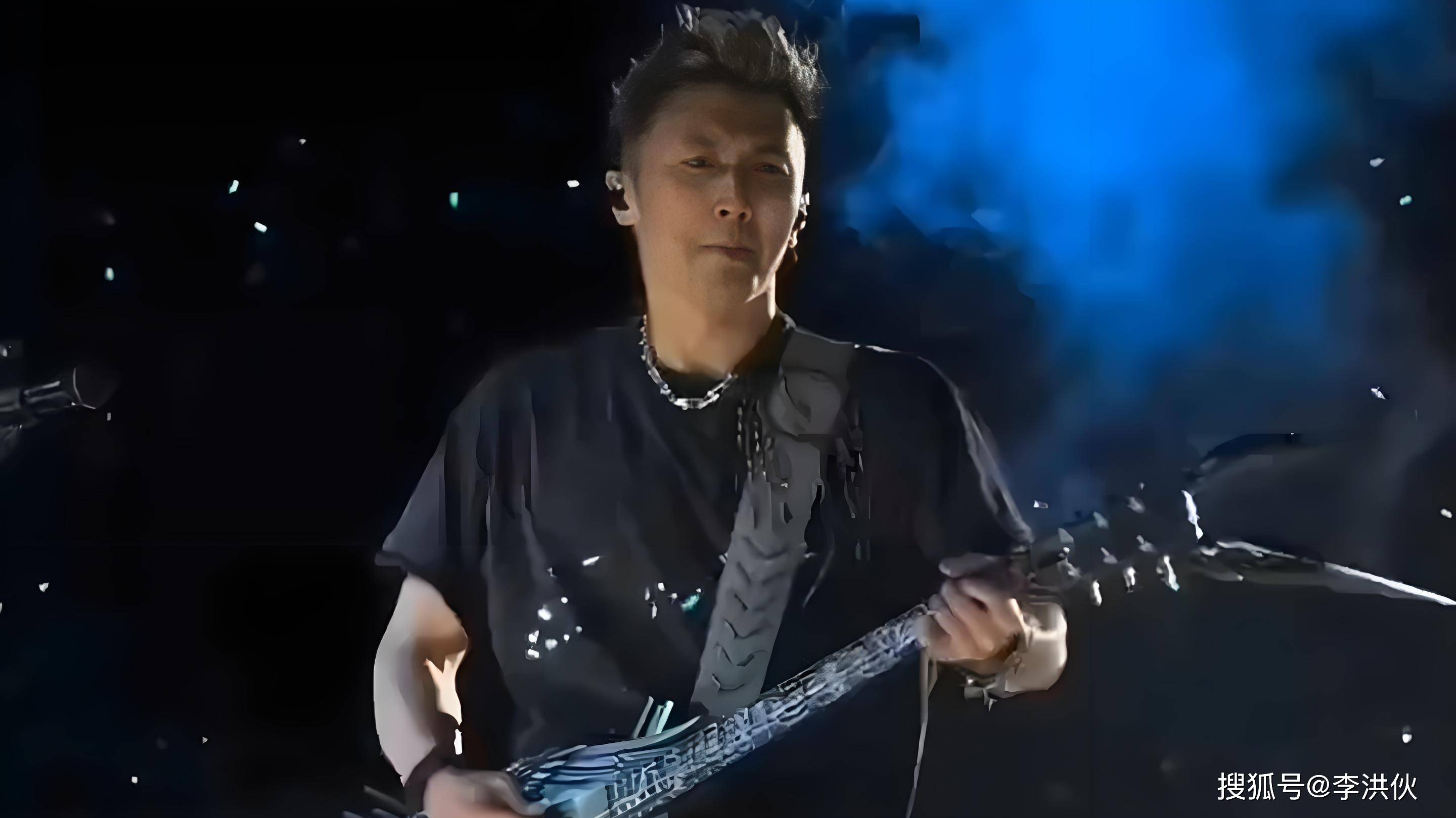 原创            王菲谢霆锋演唱会秀恩爱，张柏芝自曝没空谈恋爱，网友调侃有时间生娃