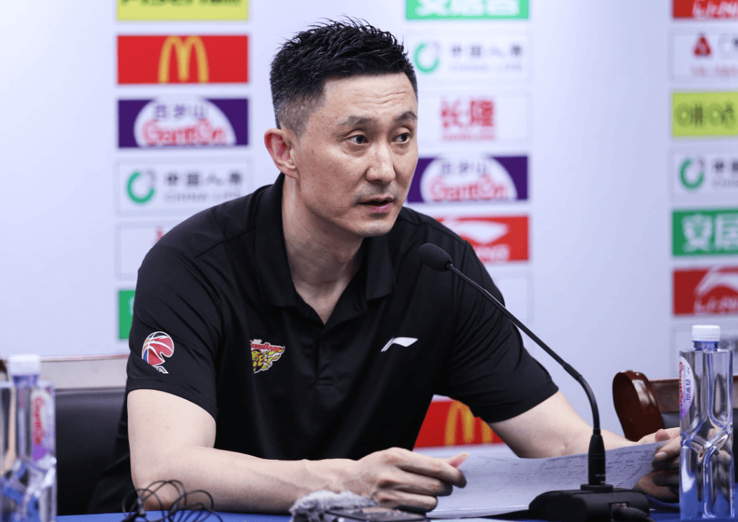 3换1，广东新援或敲定，30岁，国手，常规赛MVP，杜锋爱徒