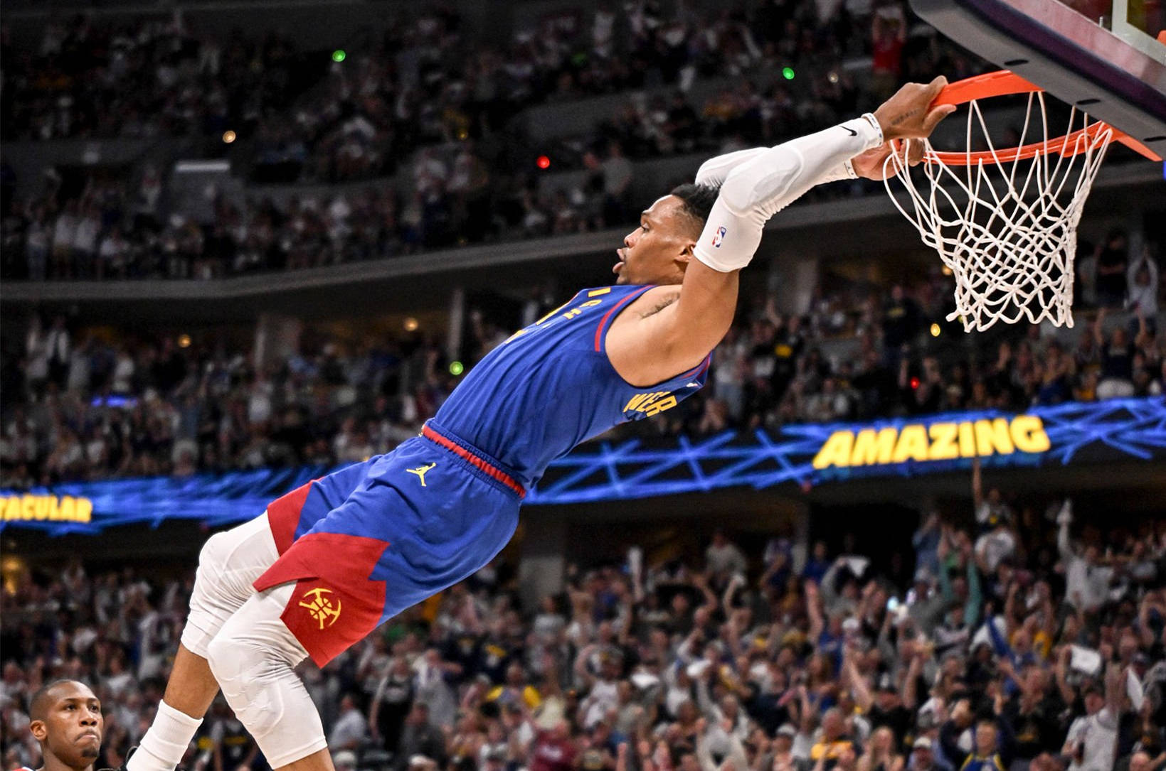 泪目!36岁威少梦回少年:从mvp变顶尖3d,辅佐约基奇冲冠