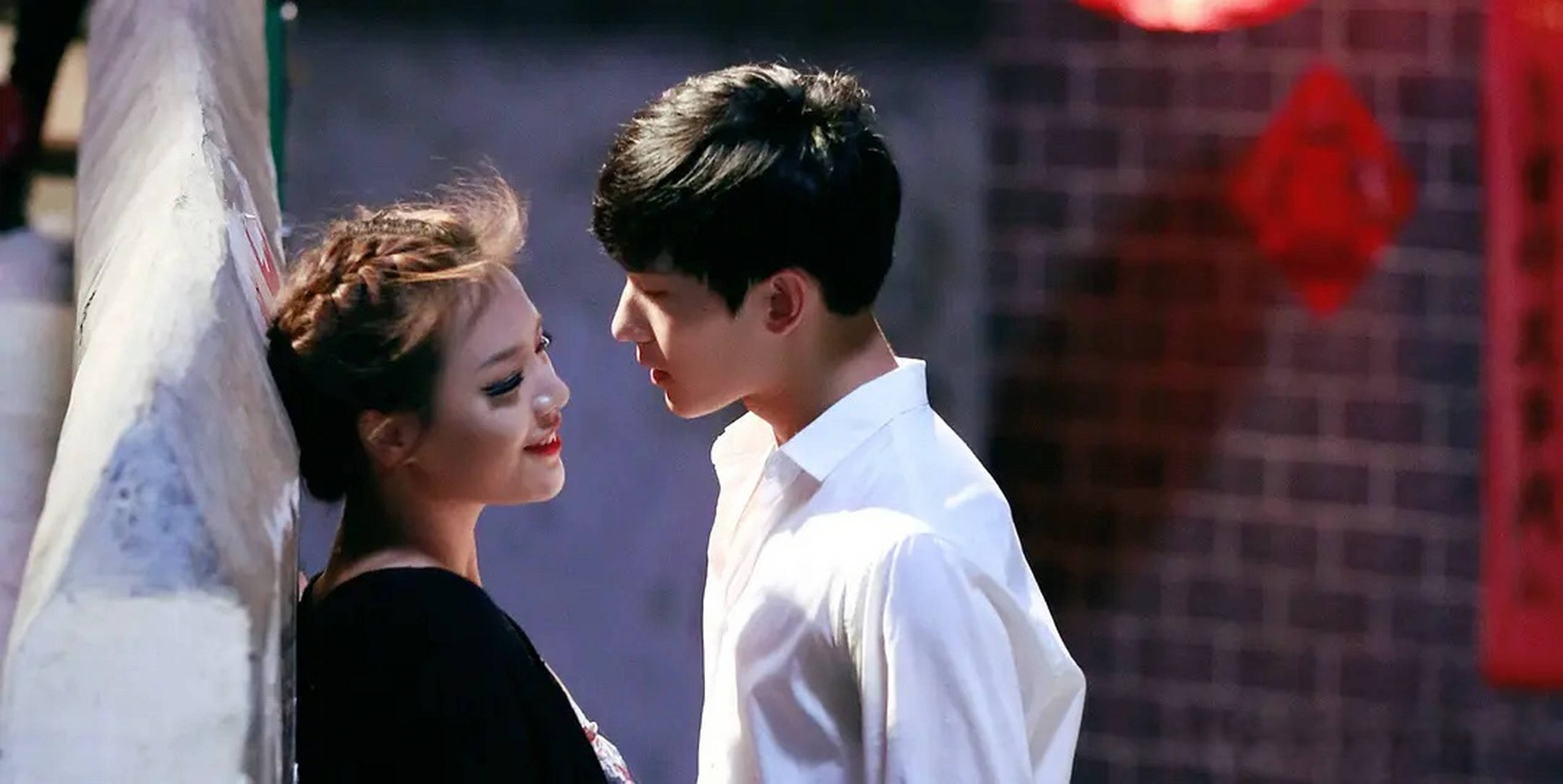 《左耳》:那些关于初恋,友情与自我救赎的青春