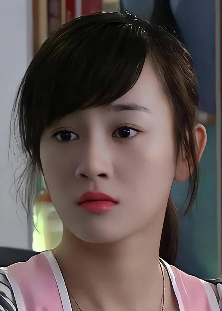 张檬金恩圣官宣得子 dylan侧颜神似小五引热议