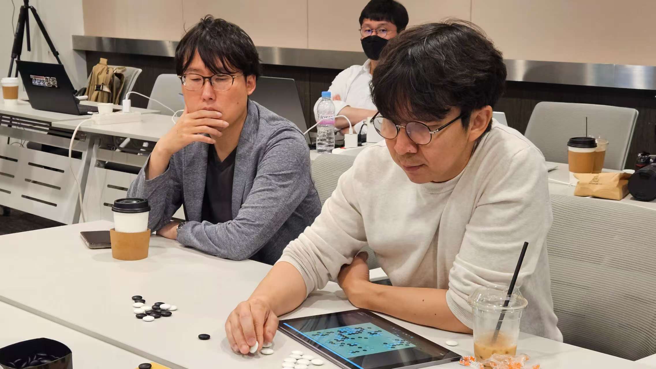 😮弗拉格参选时只比03年小詹大9天 晚生11天将无法参加今年选秀