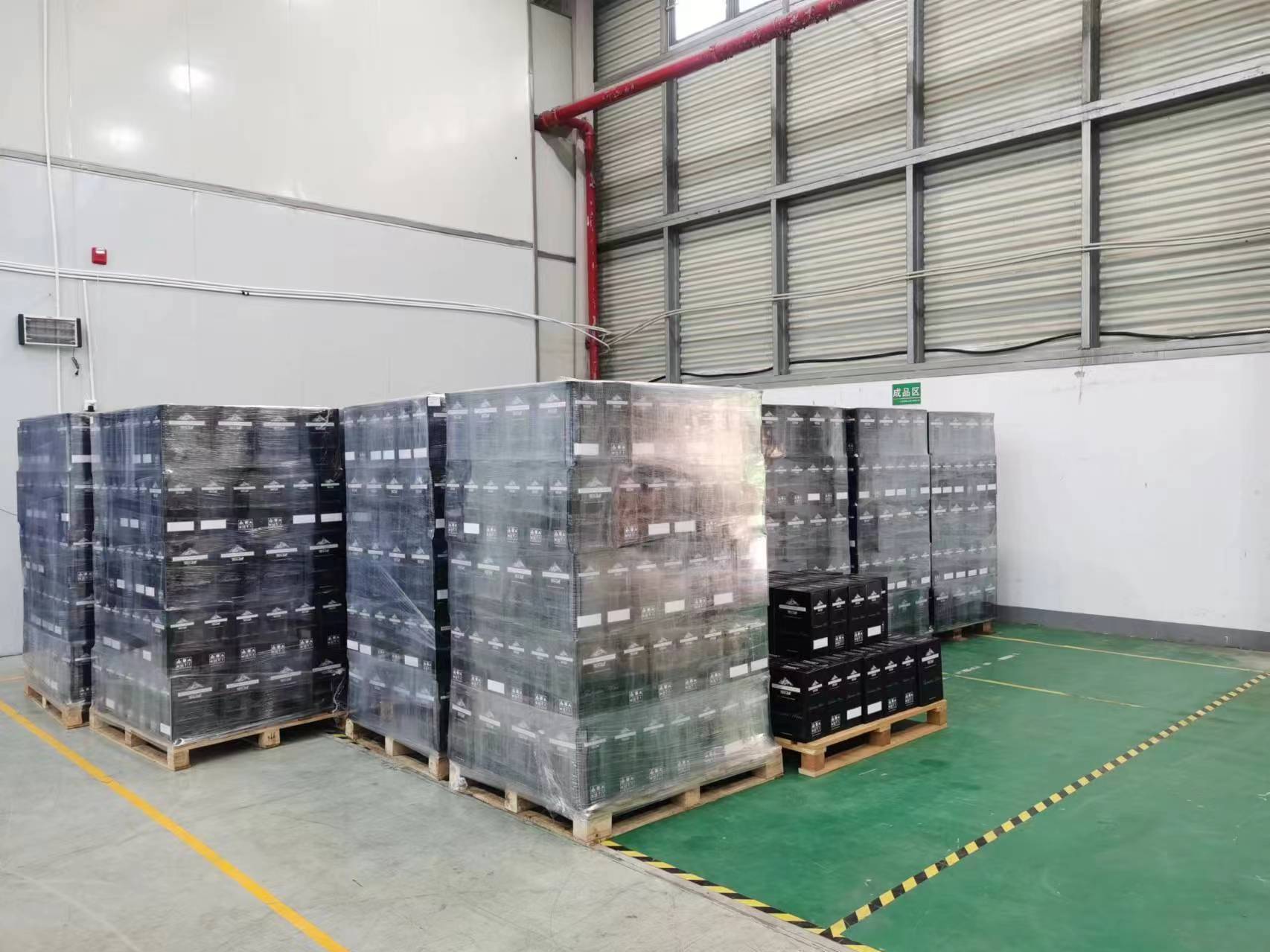 保税区的 “美酒中转站”，优势尽显