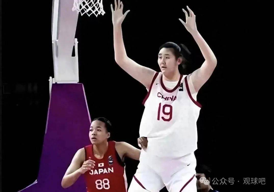 中国女篮新星崛起：张子宇、韩旭、李梦领衔内线新篇章