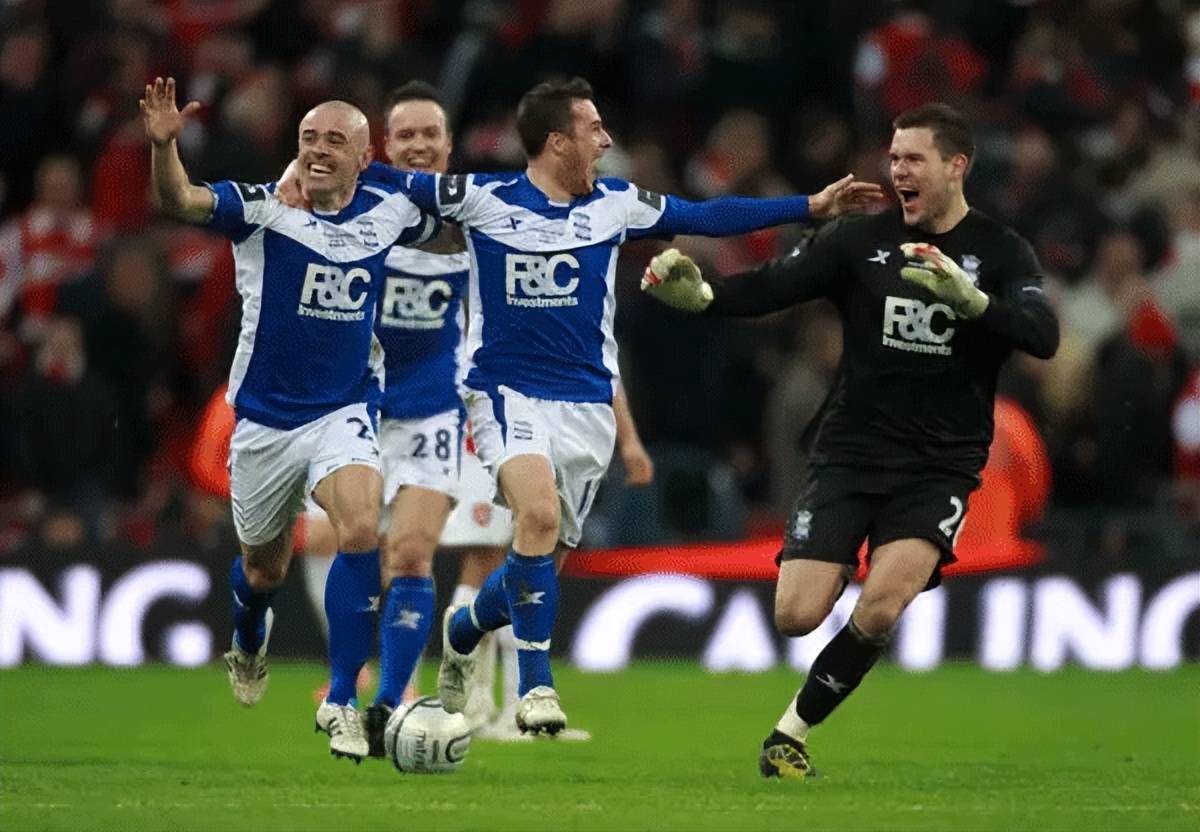 女王公园巡游者：伦敦足球江湖的“奇葩”活化石