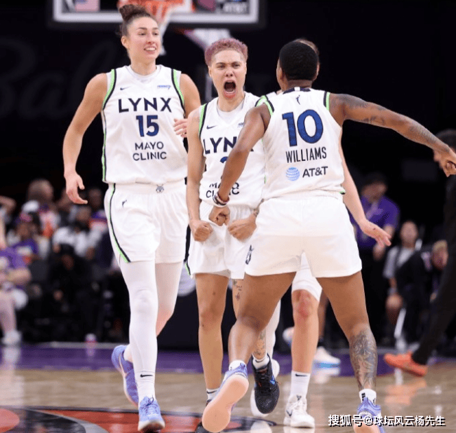 WNBA常规赛战报：威尔逊35+13统治赛场，自由人豪取7连胜领跑