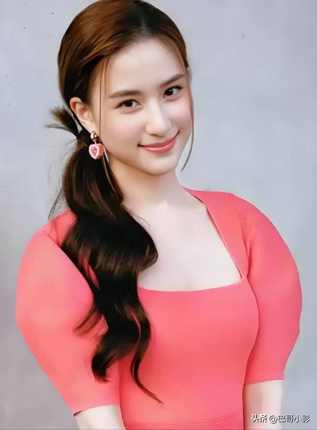 窦骁与何超莲的婚姻,一个图钱,一个图爱,结果谁也没图着