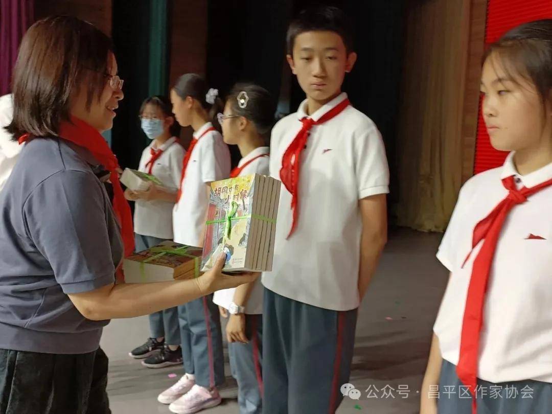 红领巾读书节活动_红领巾读书活动作文_