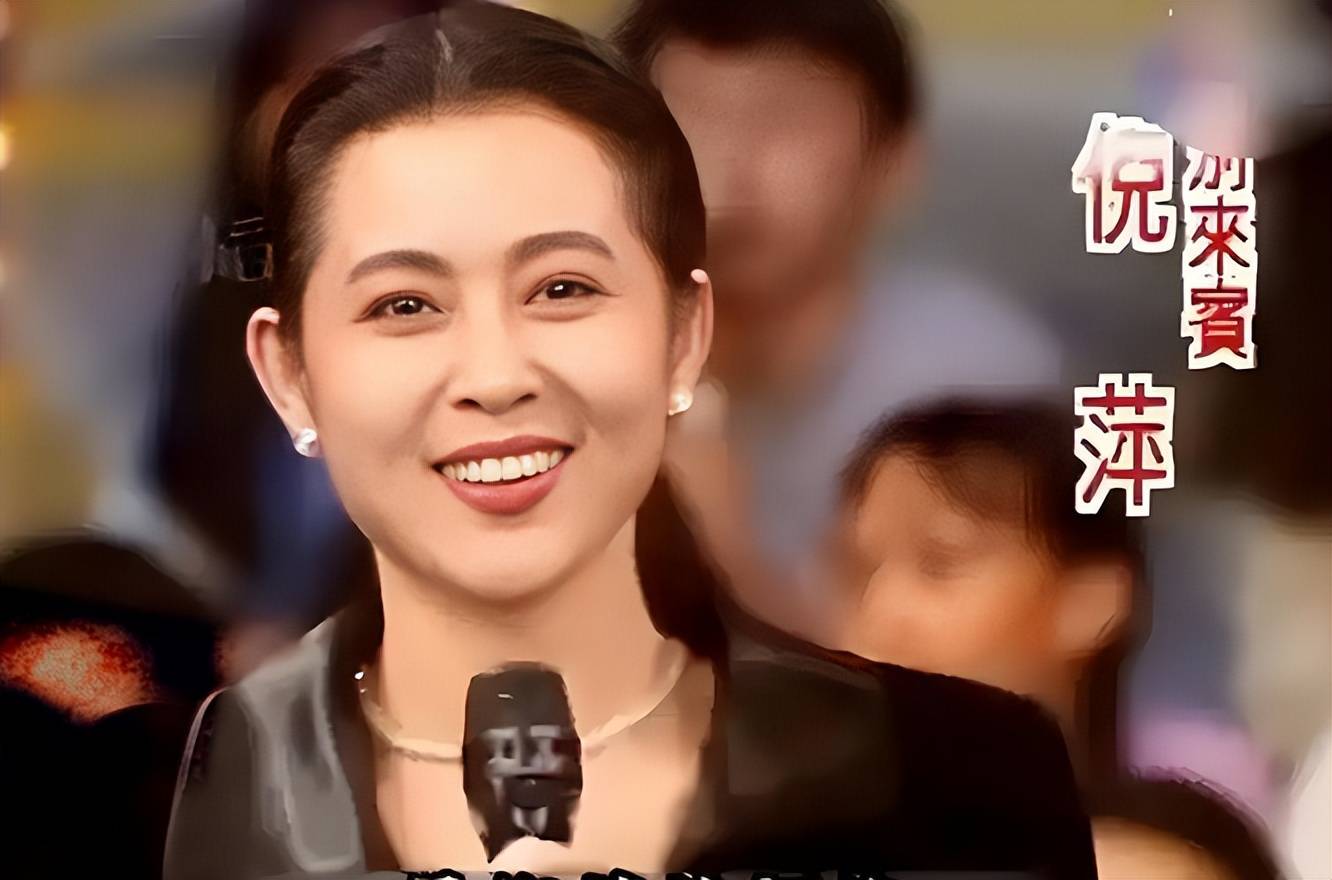 倪萍首次主持《综艺大观》崩溃流泪,背后原因揭晓,谁发掘她进入央视?