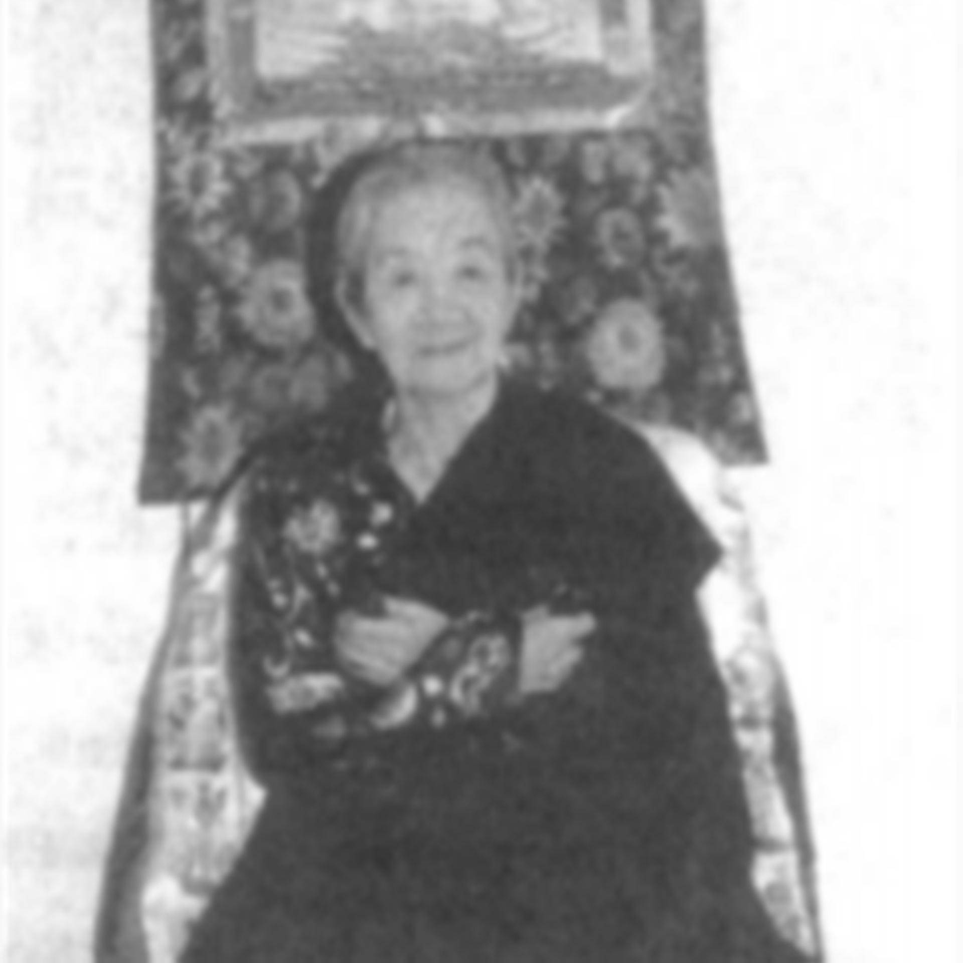 李国秦擅长外语,且性格爽朗,出席各种宴会总能游刃有余,赢得了很多人