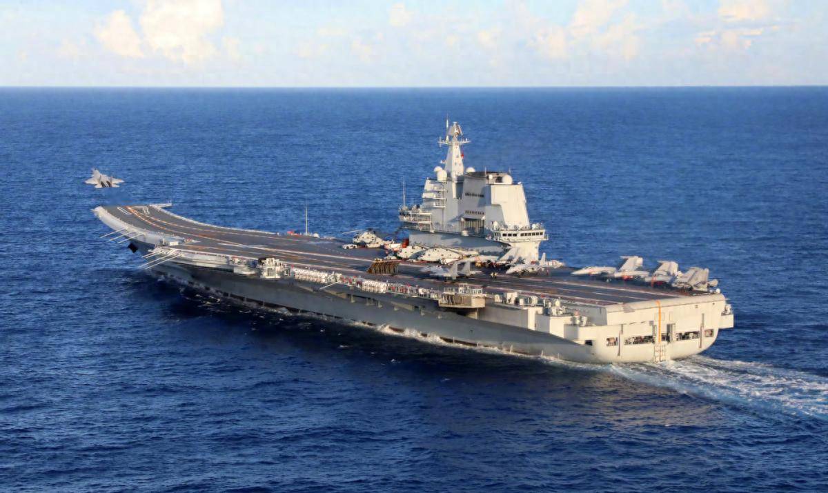 双航母打断美日两条岛链,西方卫星拍下一幕,预示收台之战大结局