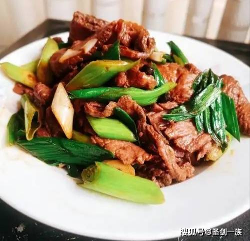 父亲节，无论再忙，这8道“硬菜”要端上桌，养脾胃，强筋骨__父亲节，无论再忙，这8道“硬菜”要端上桌，养脾胃，强筋骨