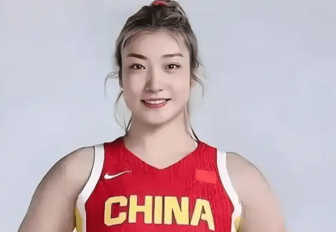 李梦缺席女篮亚洲杯真相揭秘：伤病与状态成关键因素
