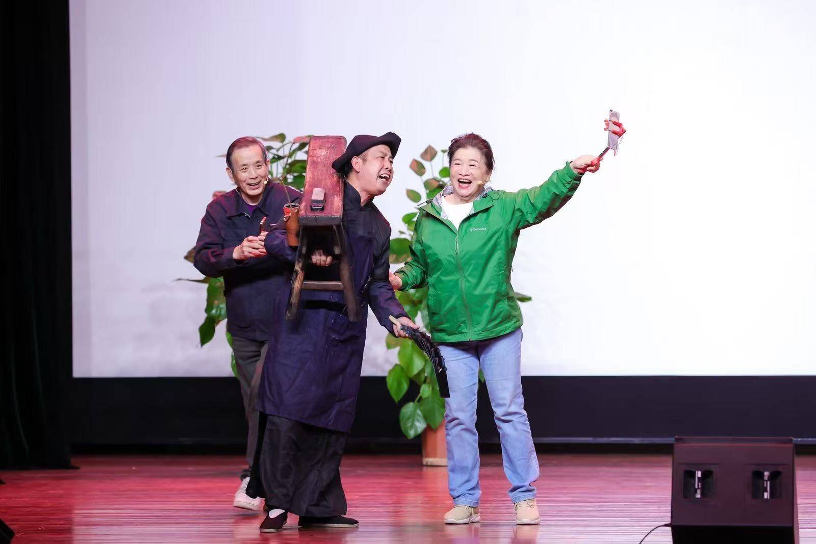 光荣传统怎么读__郑光荣是黑社会