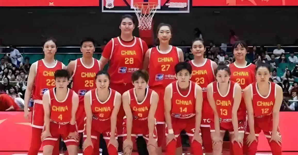 李梦落选女篮名单引发热议，队友力挺，宫鲁鸣教练作出回应