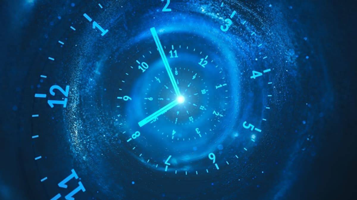新研究提出：宇宙可能建立在三维时间之上