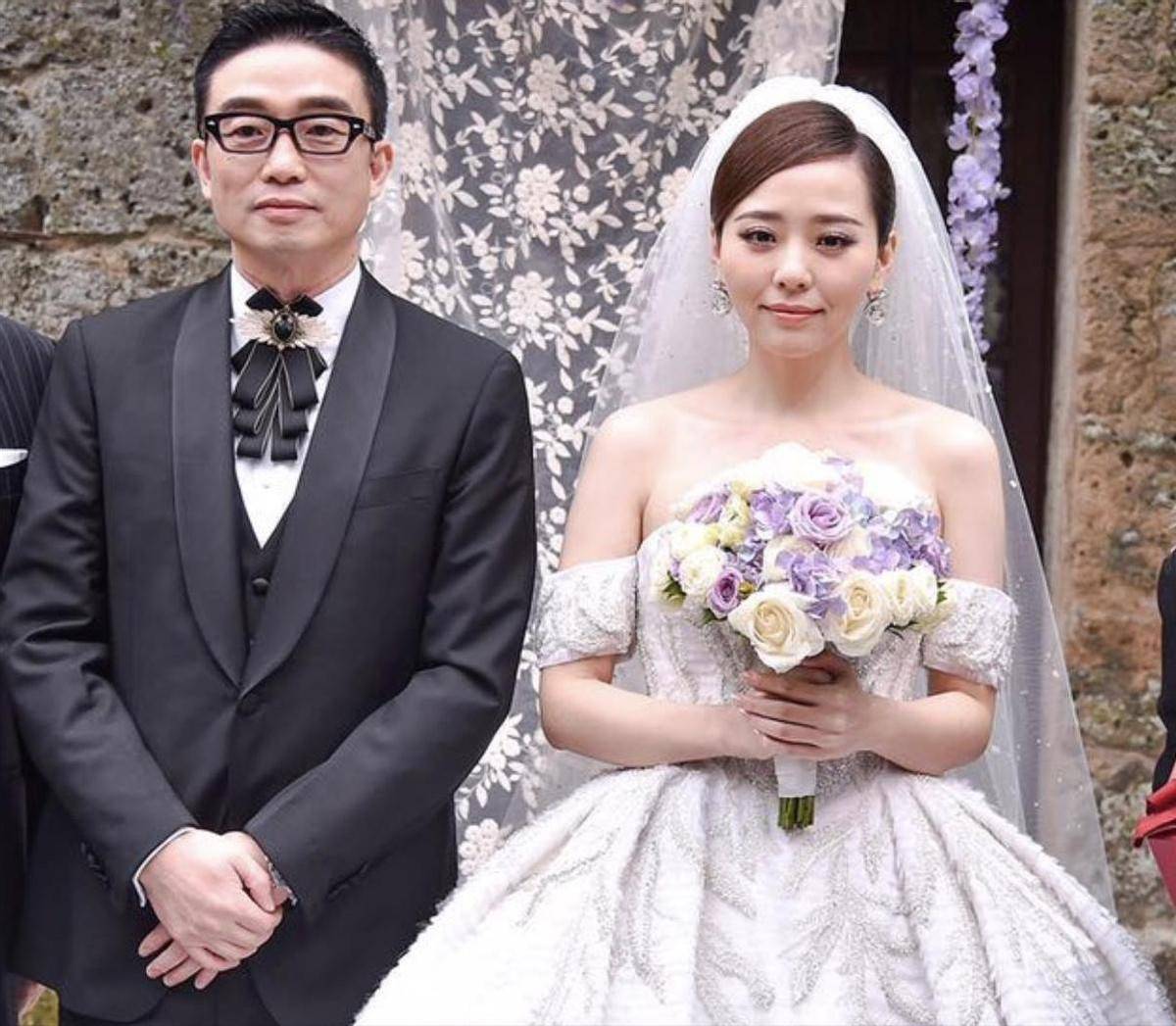 净身出户七年后,张靓颖再度惊艳全场,冯轲已悔不当初?