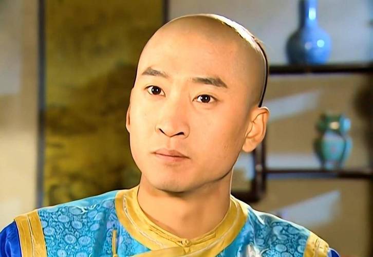 《还珠格格》:明知赛亚来者不善,为何尔康还敢冲前去比武?