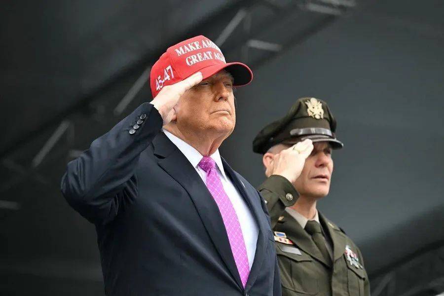 特朗普:我救了哈梅内伊的命,或对伊朗进行第二次打击!