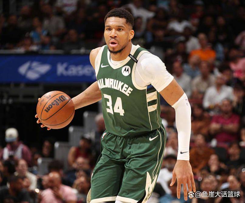 斯宾塞丁威迪：篮网的组织后卫，关键时刻的得分手。