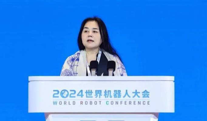 乔红院士：机器人理论与应用领域的杰出专家|人工智能赋能机器人