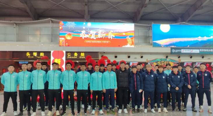 00后国安中卫张一轩将于7月份正式转会至大连英博，备受期待