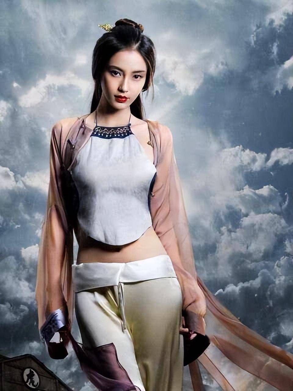 明星肚兜照火爆,全场焦点,柳岩撩人风情,黎姿小诱惑,朱珠魅力四射