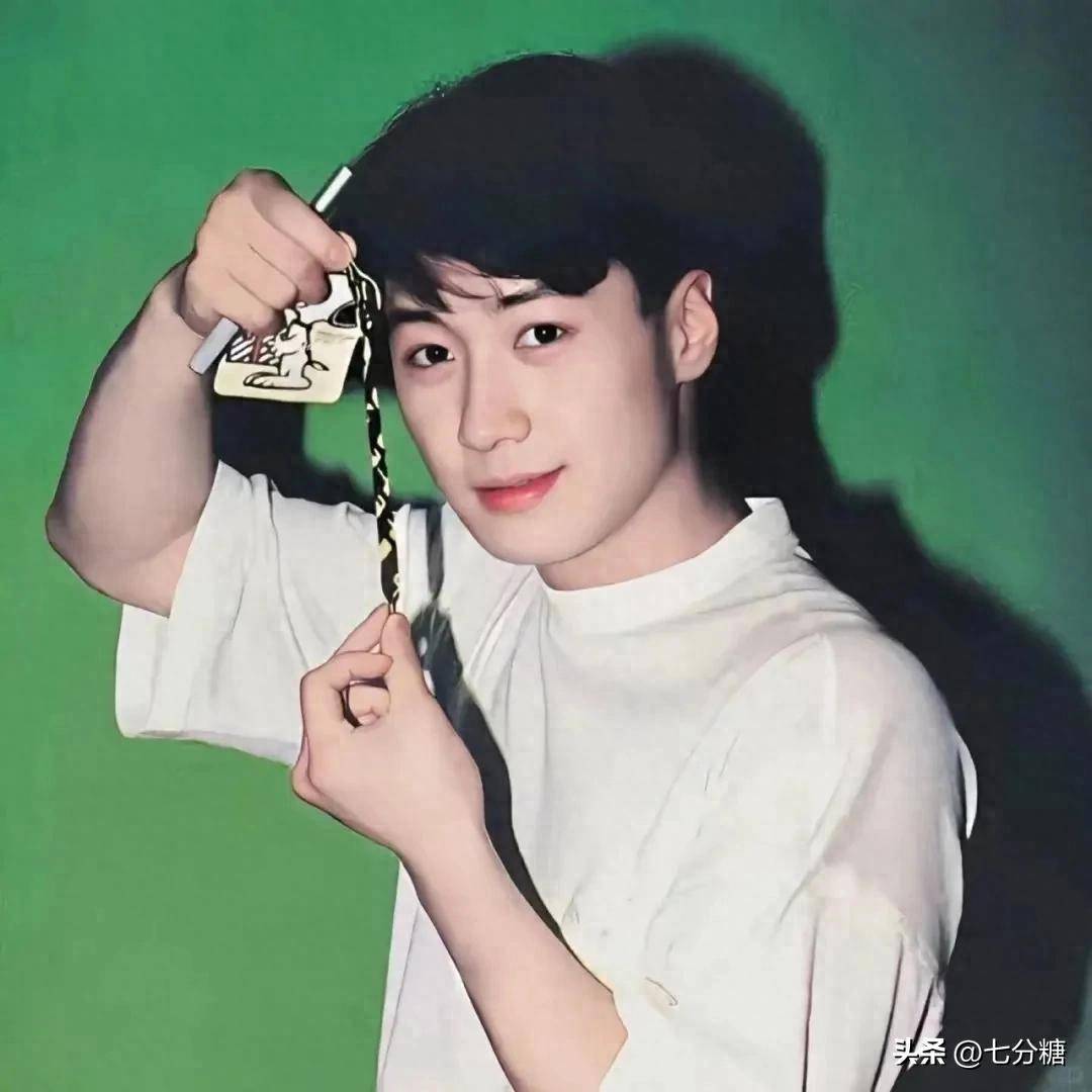 10位男明星18岁时候的照片，谁更帅气？我猜80%的人喜欢黎明_搜狐网