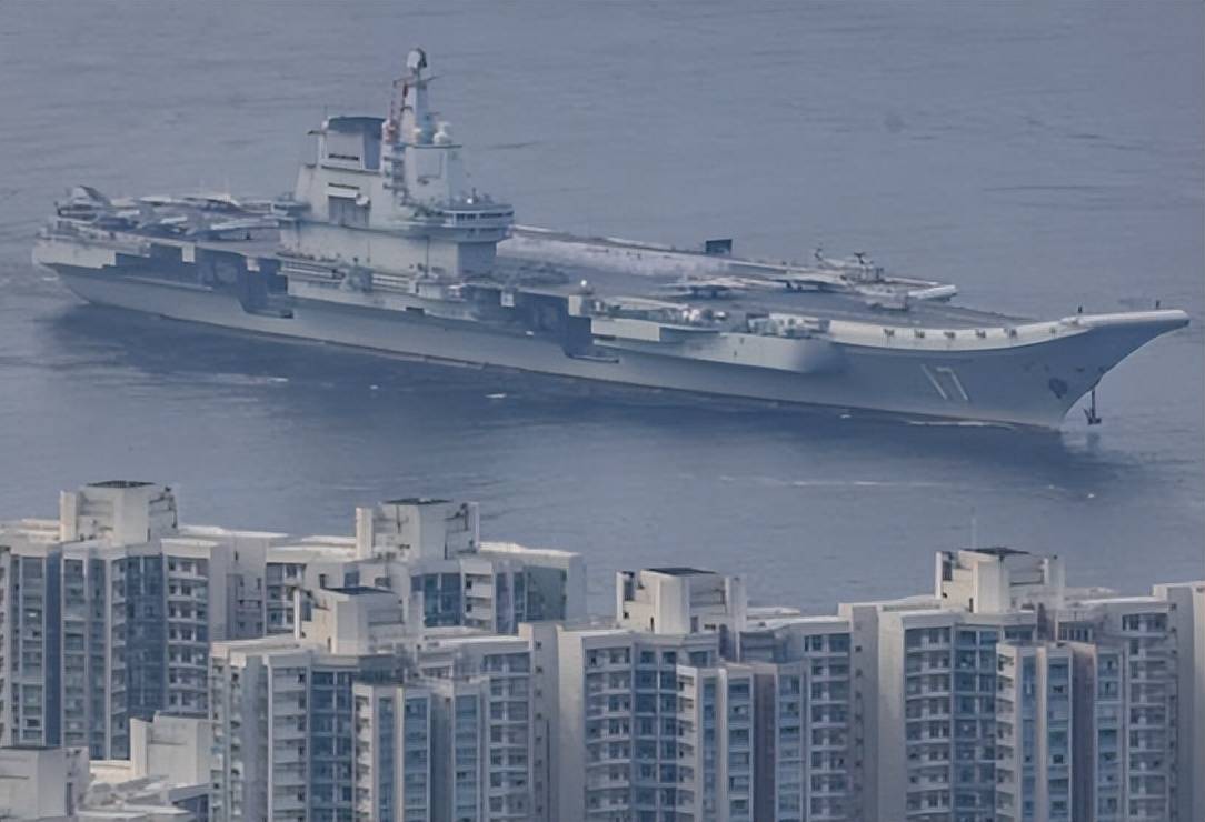 又是内鬼？山东舰在香港遭无人机偷拍，24小时内肇事者被捕_搜狐网