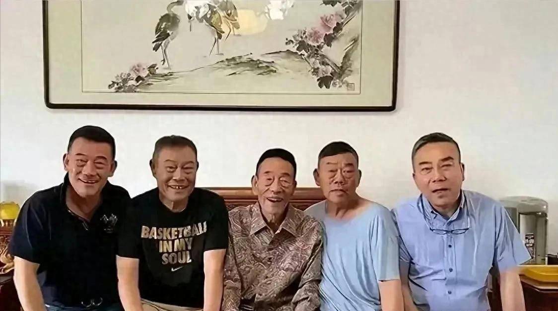 杨少华之妻:与丈夫包办婚姻,年轻时貌美如花,吃苦半生育有4子