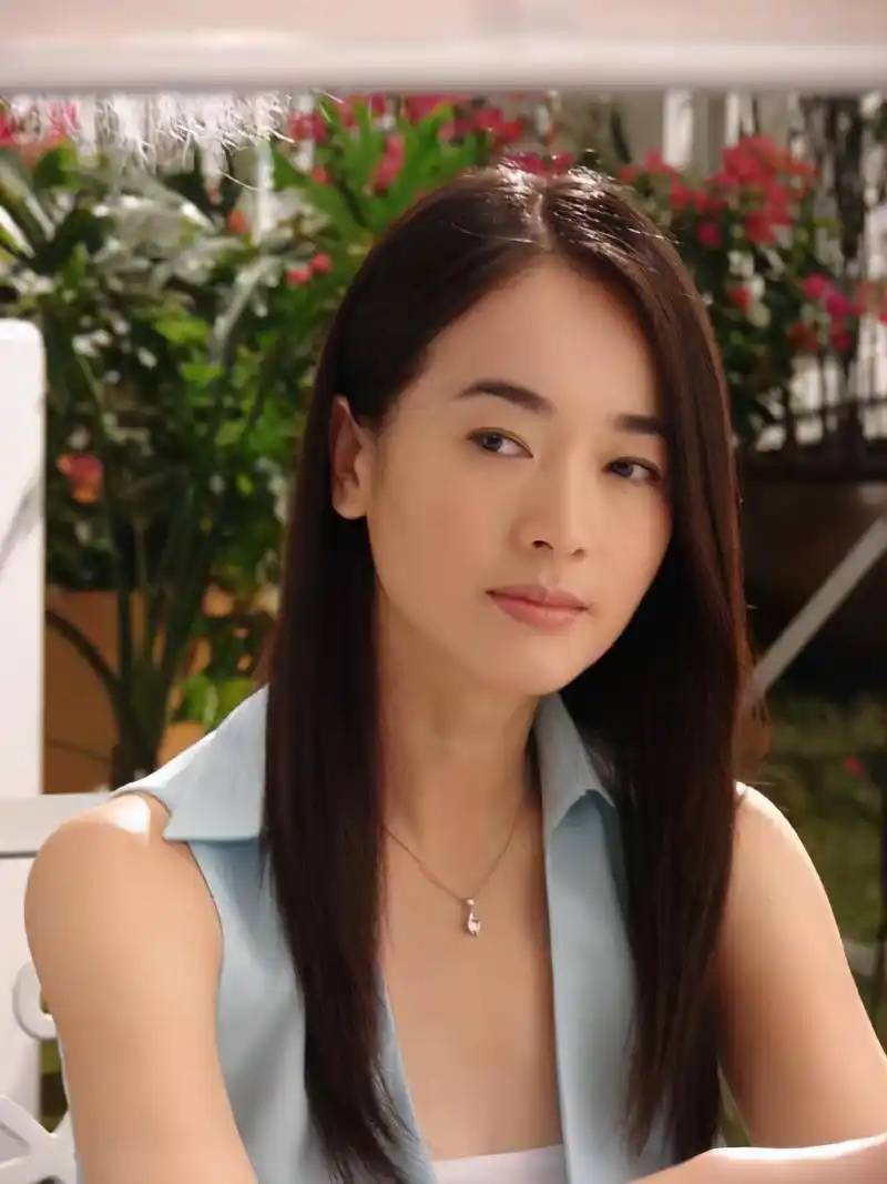 原来陈道明没说谎,"丑闻缠身"的左小青,已走上另一条上坡路