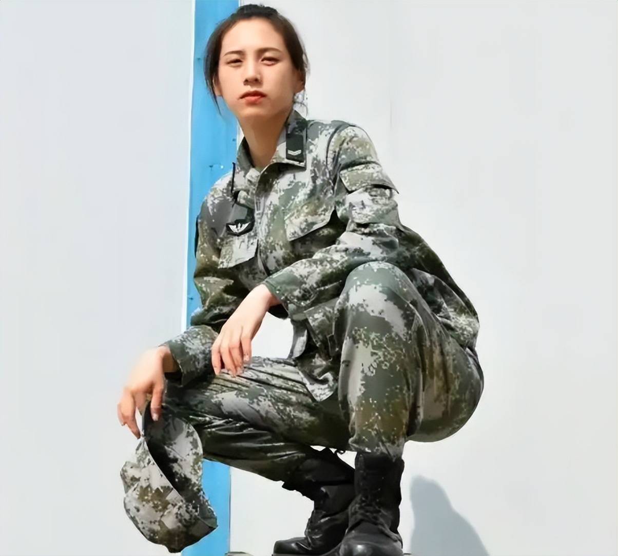 00后女枪王沈梦可,退伍两年后再次披上"战衣",成为抗疫志愿者