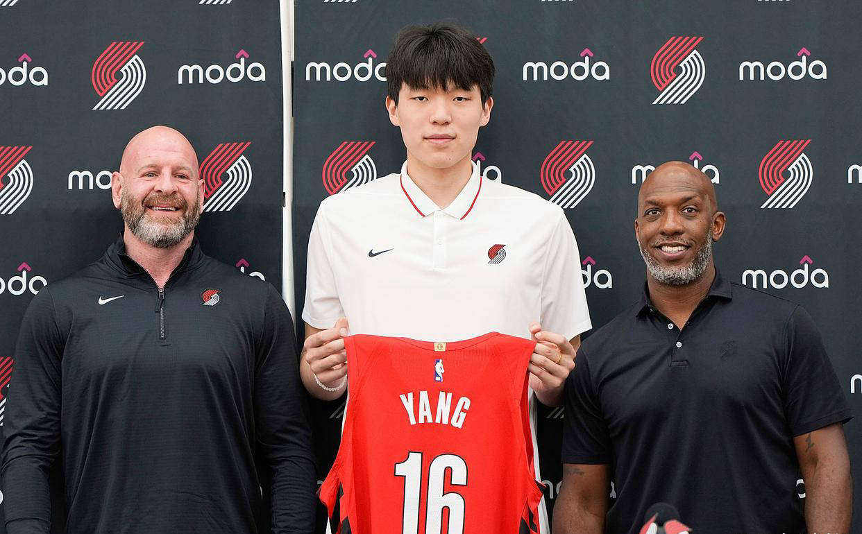 杨翰森夏季联赛首秀：10分4板5助3帽，媒体专家纷纷点赞