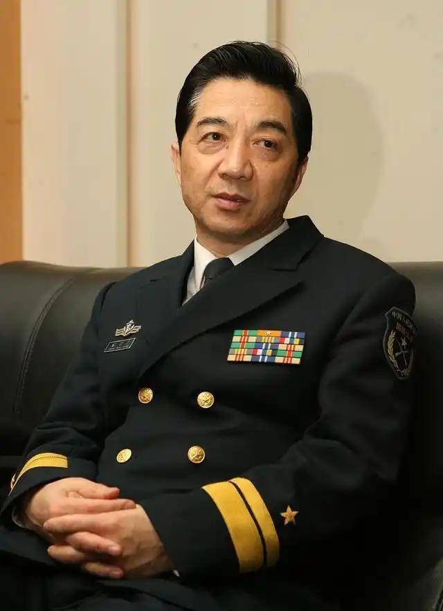 2100枚核弹随时待命,张召忠曾发出警告:一旦开战,将无处可逃