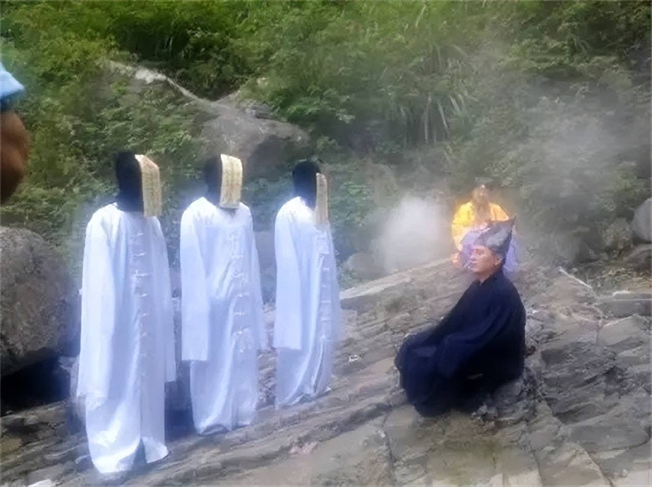 湘西最后一位赶尸人,真实还原恐怖赶尸场景,并上演死鸡复活术