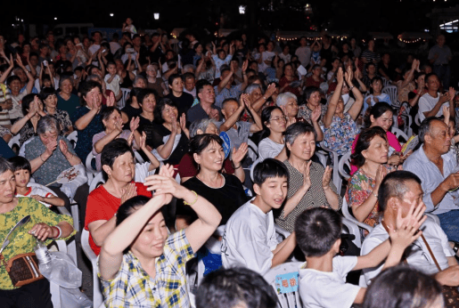来这里 誉见你——里誉未来社区首届熟人节燃情开启,共筑睦邻新图景!(图5) 来这里 誉见你——里誉未来社区首届熟人节燃情开启,共筑睦邻新图景!(图5)