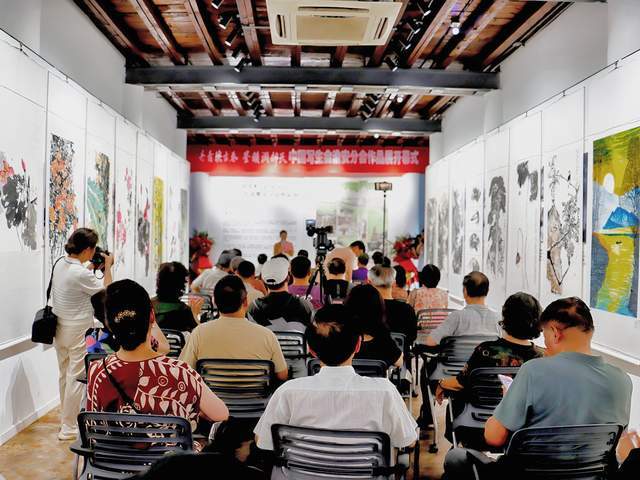 丹青映古巷 墨韵润都天