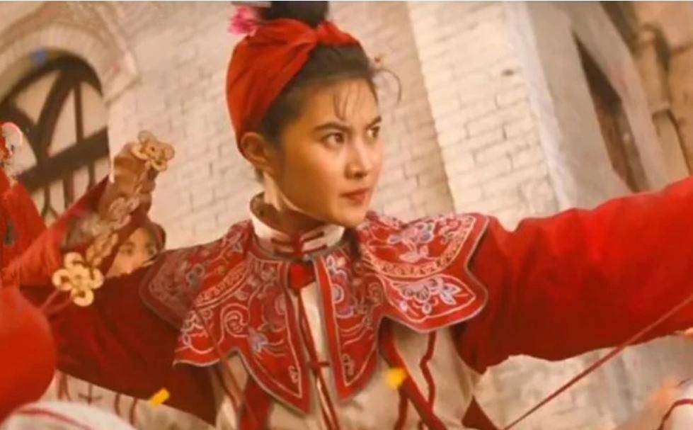 1900年,"黄莲圣母"罕见留影,义和团失败后,被洋人折磨而死