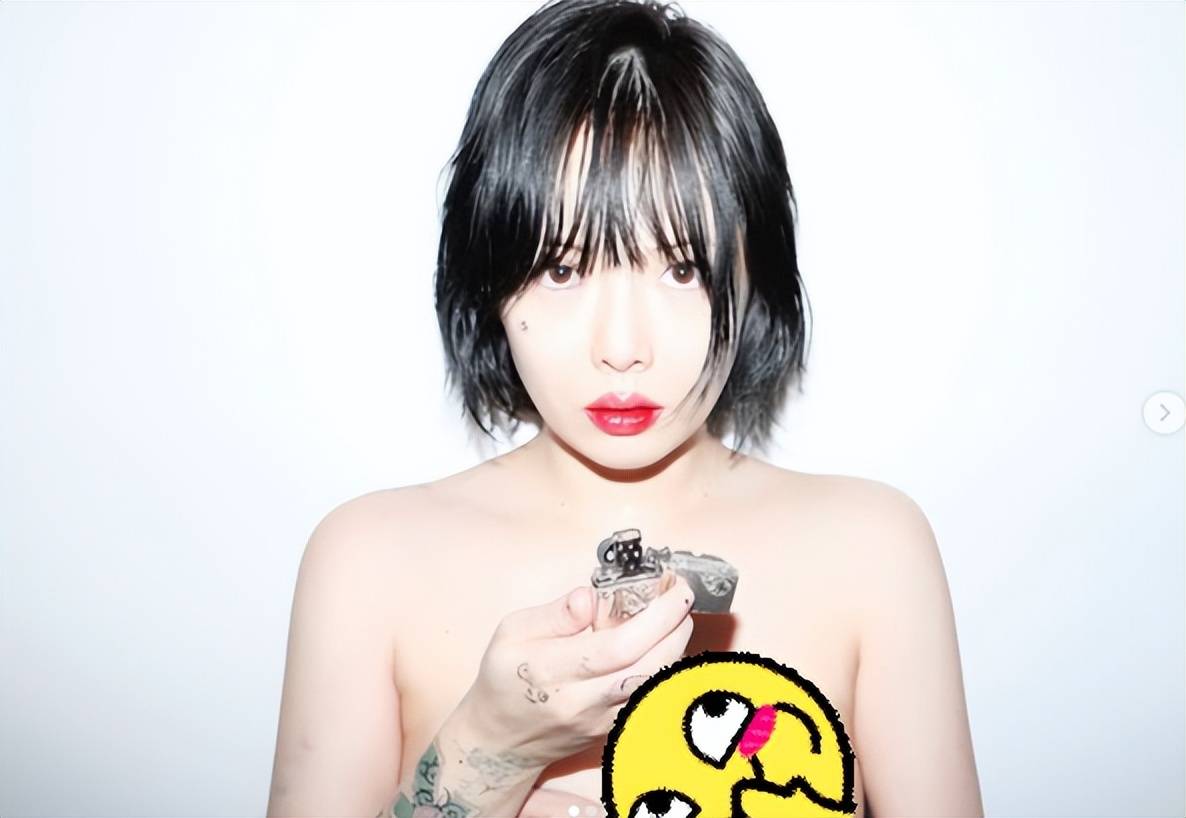 泫雅突然上传3张照片上身全脱光!头发凌乱,眼神迷蒙粉丝吓:疯了?