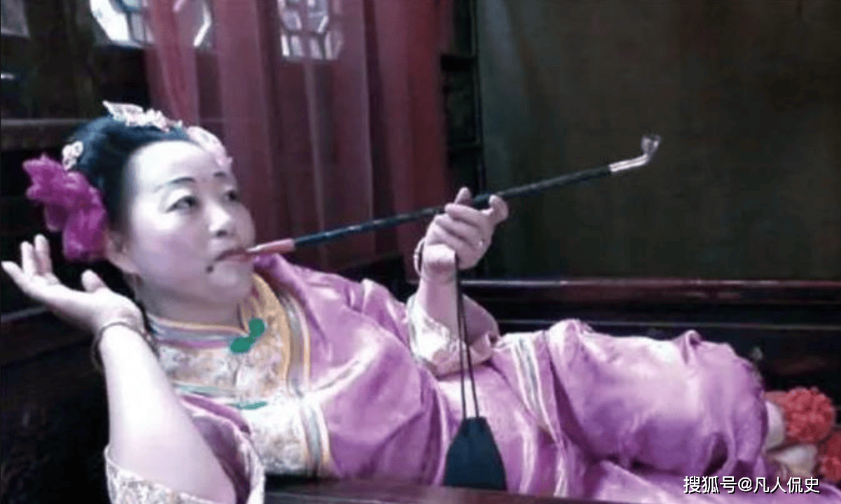 看完鸨鸟的交配过程,才明白古代青楼老板娘,为什么被称为老鸨?_陶娘_姑娘_误解