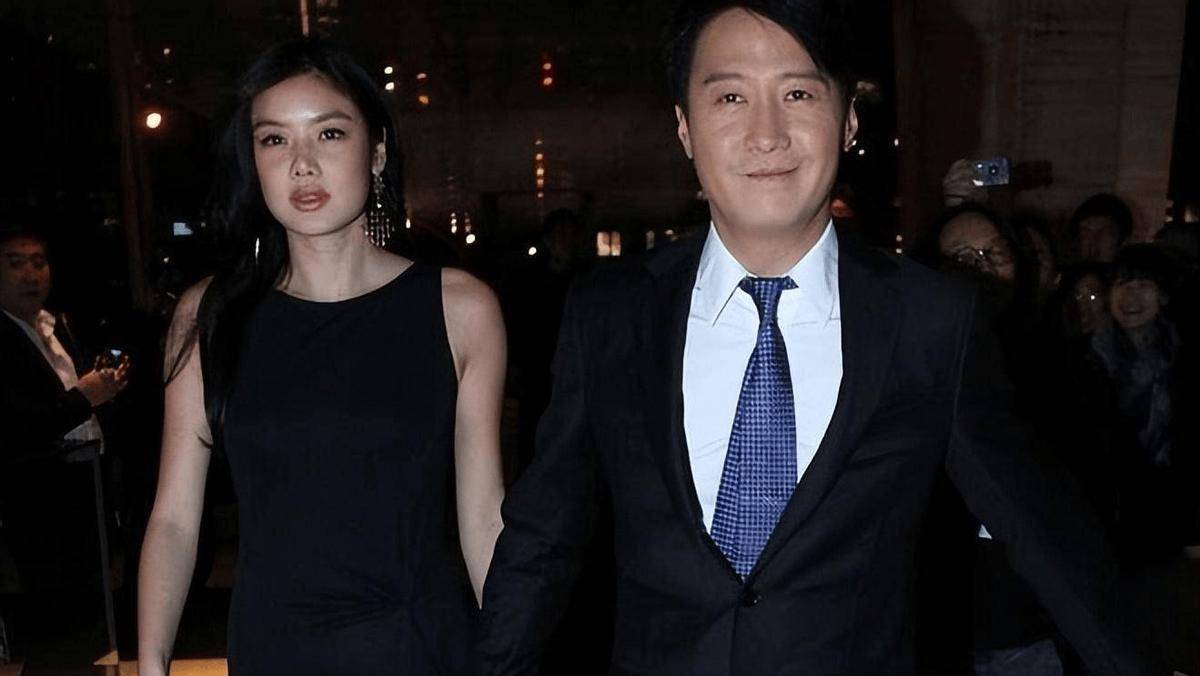 45岁乐基儿现状:败光黎明7个亿后,二度离婚净身出户,现状唏嘘