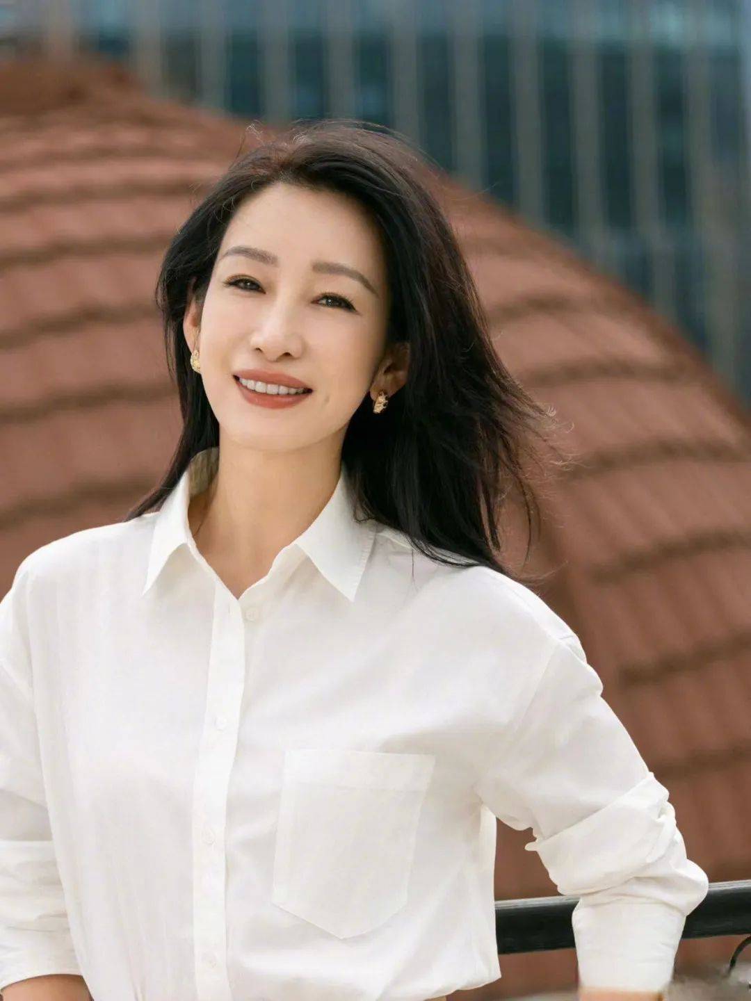 内娱70后演技最强的十位女明星,周迅仅排第三,你猜谁居榜首?