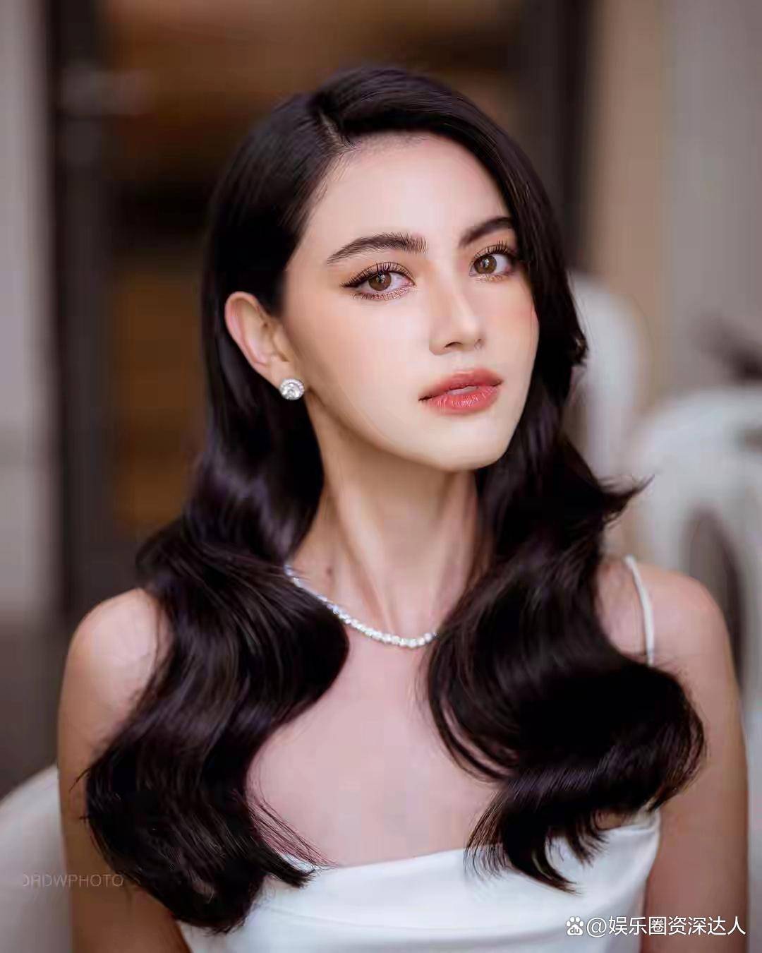 绝色佳人!泰国极品美女,黛薇卡·霍内,从顶级超模到影视明星