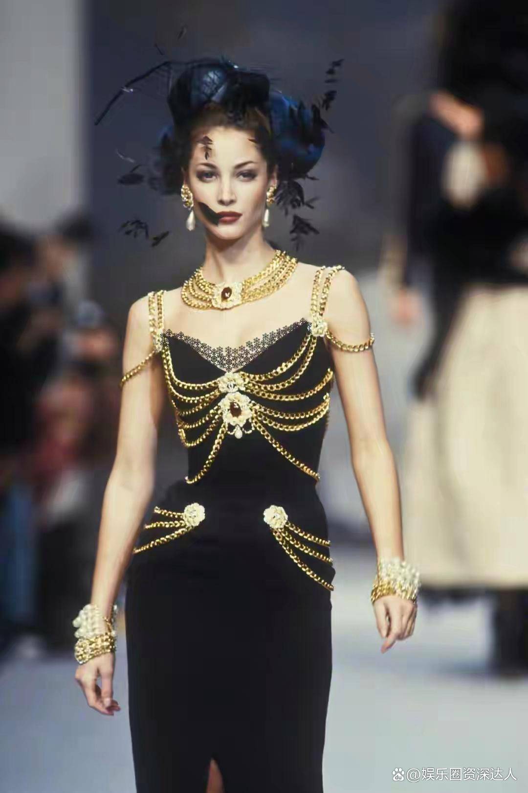 一个在时尚界如星辰般闪耀的名字