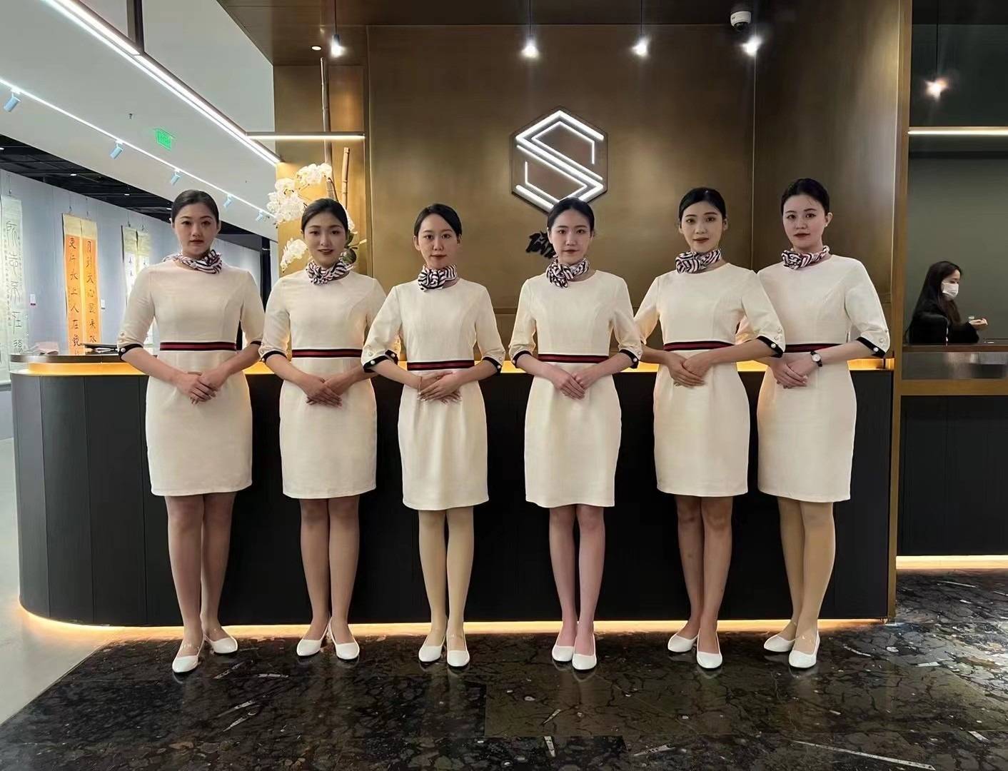 礼仪服务在现代交往中的重要性与趋势
