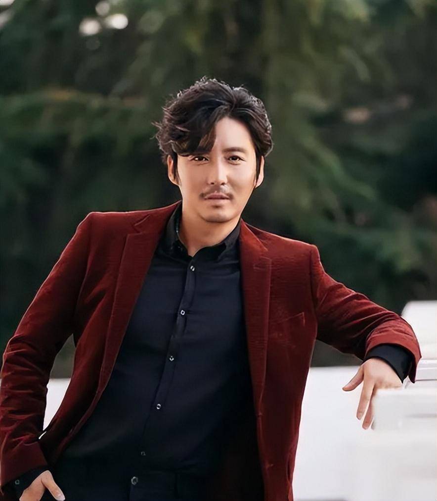 王泷正:在剧组求婚马薇,拍戏挣的钱全都给她,现现在他还好吗?